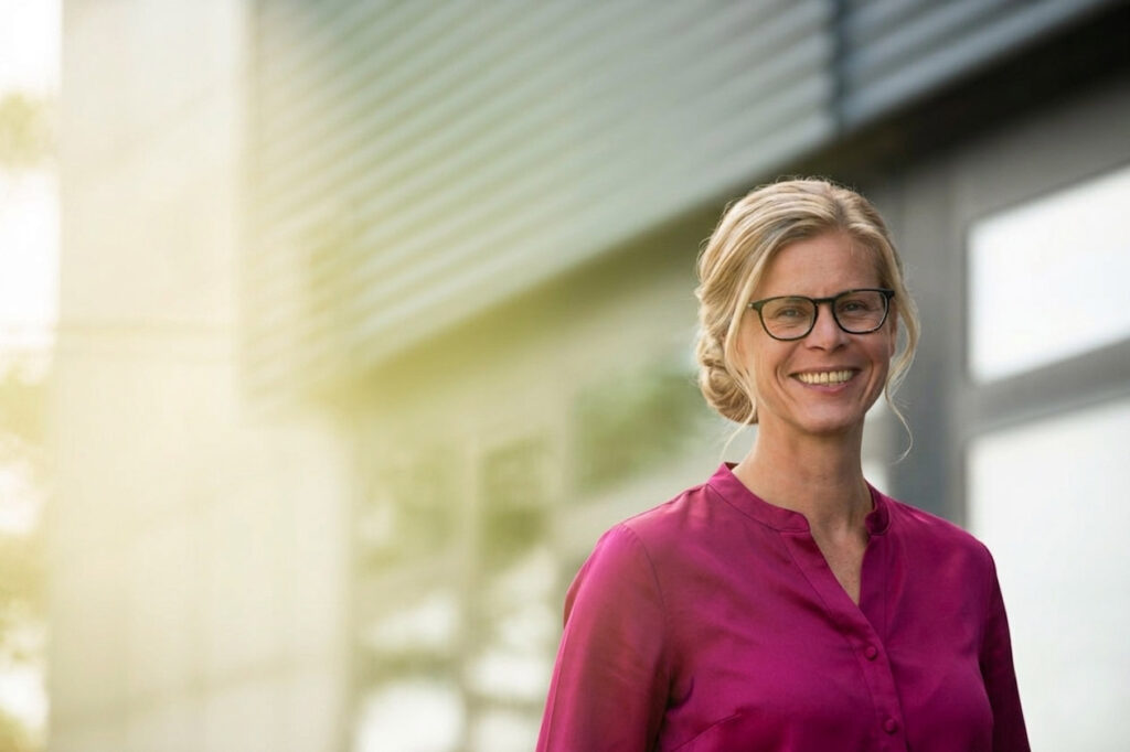 Sabine Dienelt
Grafikdesign & Kommuikaton
